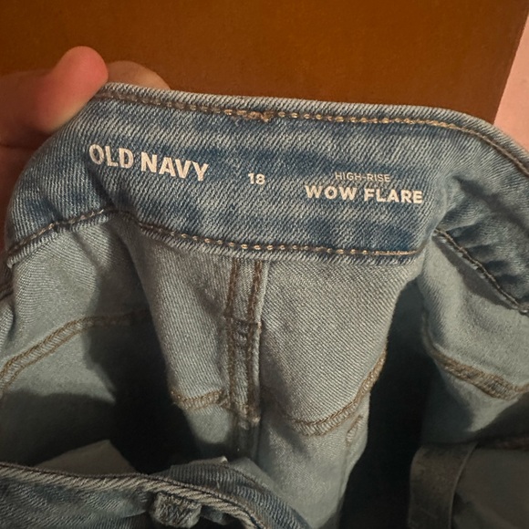 Old Navy Denim High-Rise Flare Jeans - Picture 1 of 2